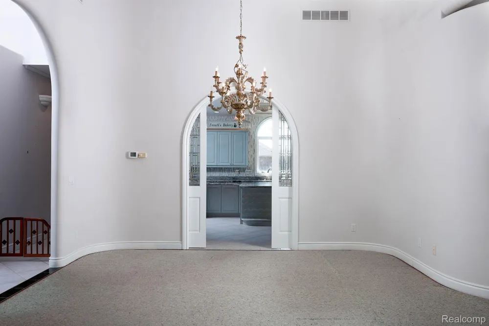 68373 Lake Angela Pointe Richmond City, MI 48062