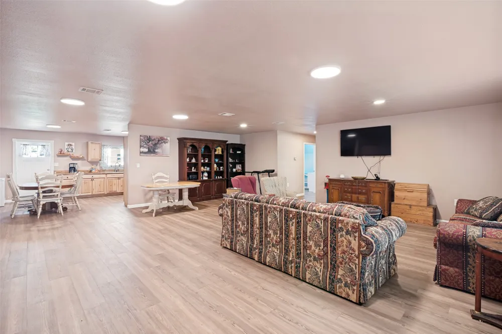 256 VZ County Road 2507 Canton, TX 75103