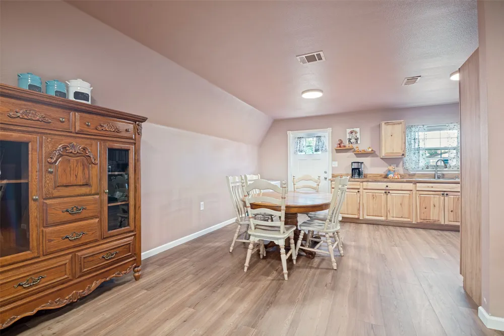 256 VZ County Road 2507 Canton, TX 75103