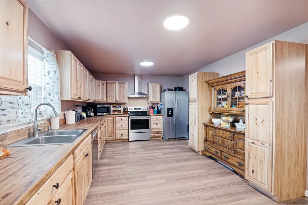 256 VZ County Road 2507 Canton, TX 75103