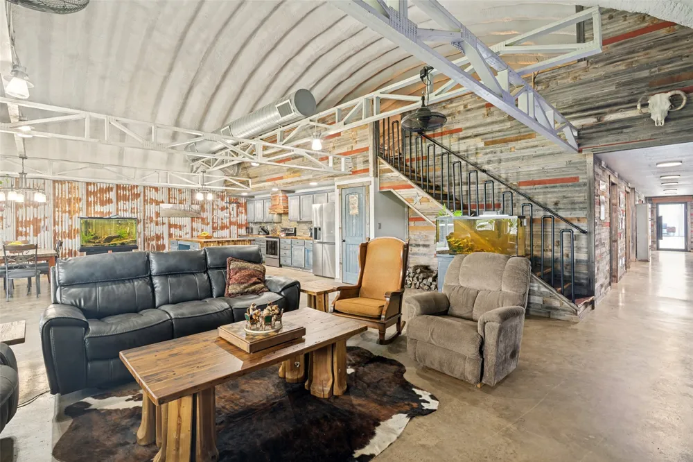 256 VZ County Road 2507 Canton, TX 75103