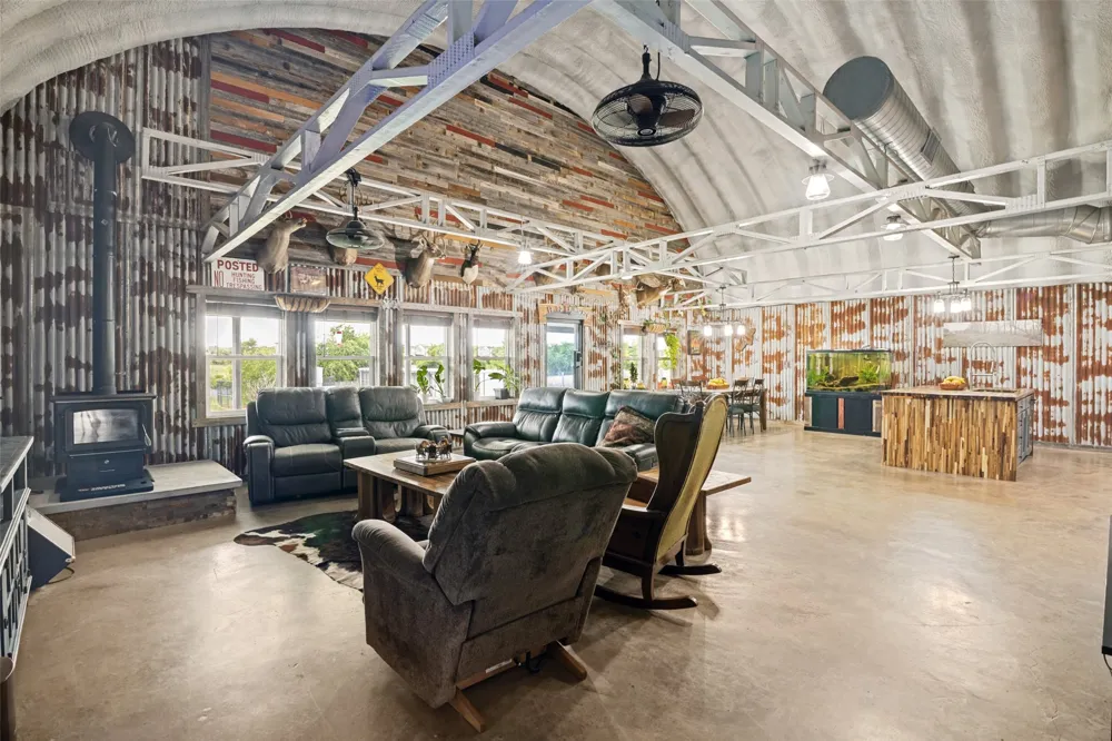 256 VZ County Road 2507 Canton, TX 75103