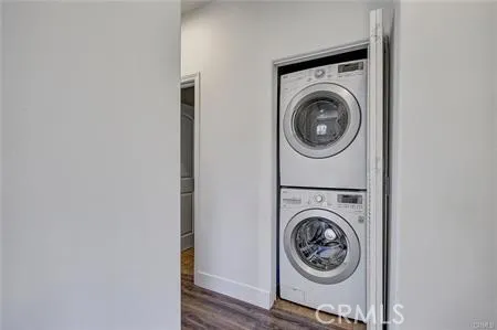1581 Tustin Avenue Costa Mesa, CA 92627