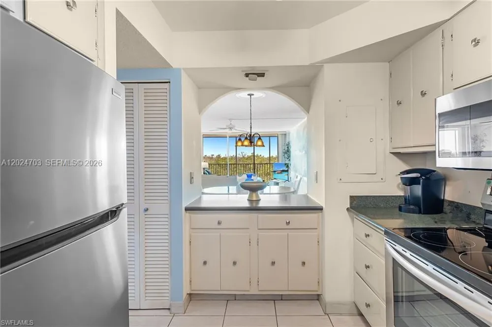 5 Bluebill #403 Naples, FL 34108