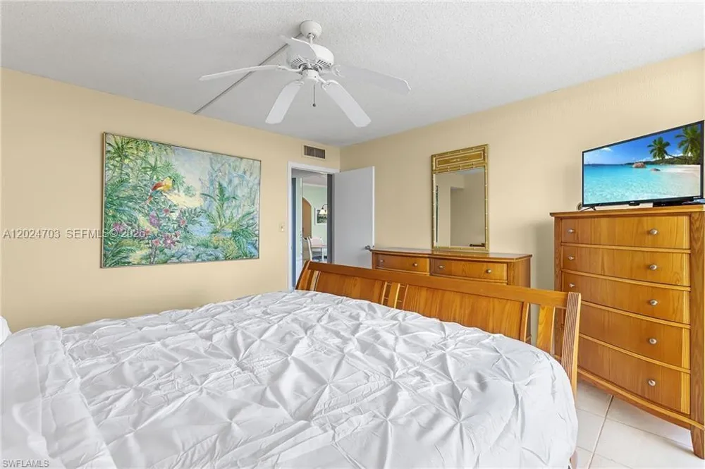 5 Bluebill #403 Naples, FL 34108