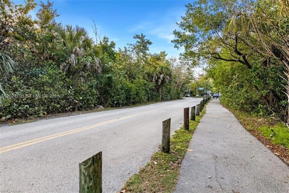5 Bluebill #403 Naples, FL 34108