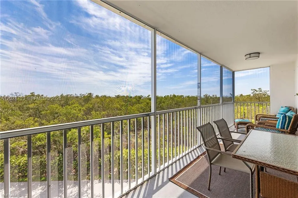 5 Bluebill #403 Naples, FL 34108