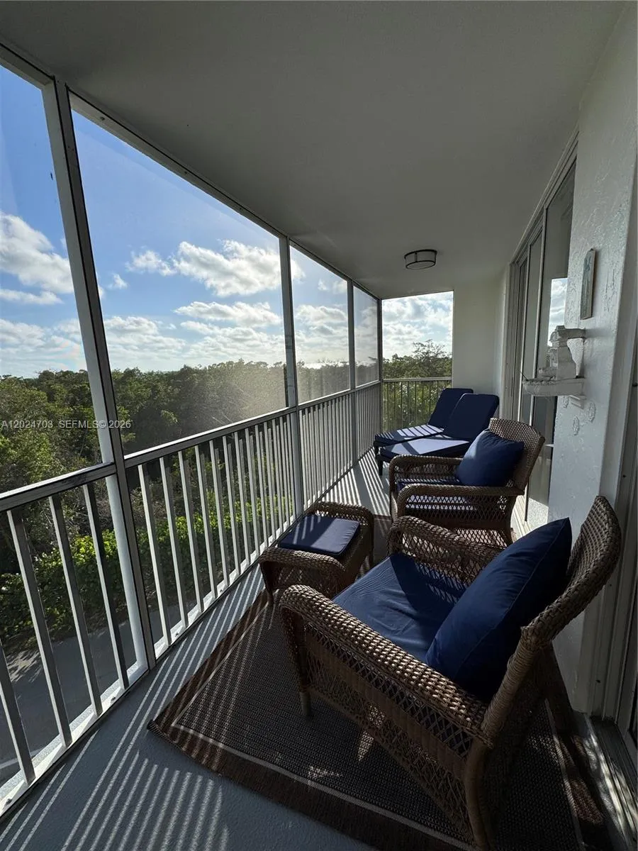 5 Bluebill #403 Naples, FL 34108