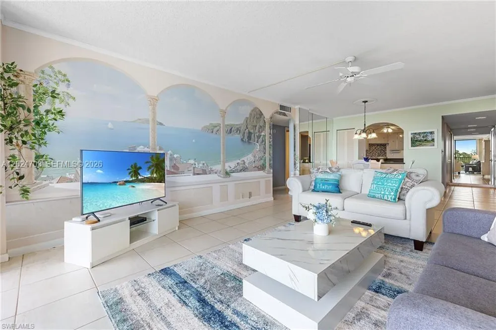 5 Bluebill #403 Naples, FL 34108