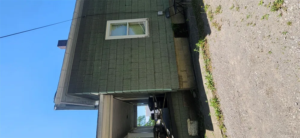 1819 S Niagara Street Saginaw City, MI 48602