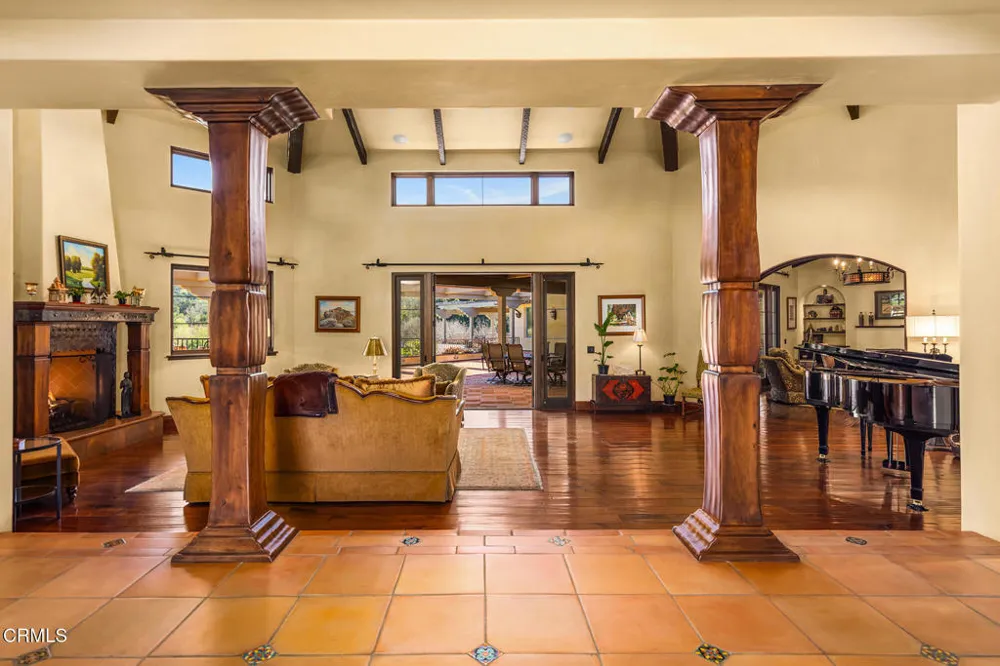 561 Saddle Lane Ojai, CA 93023