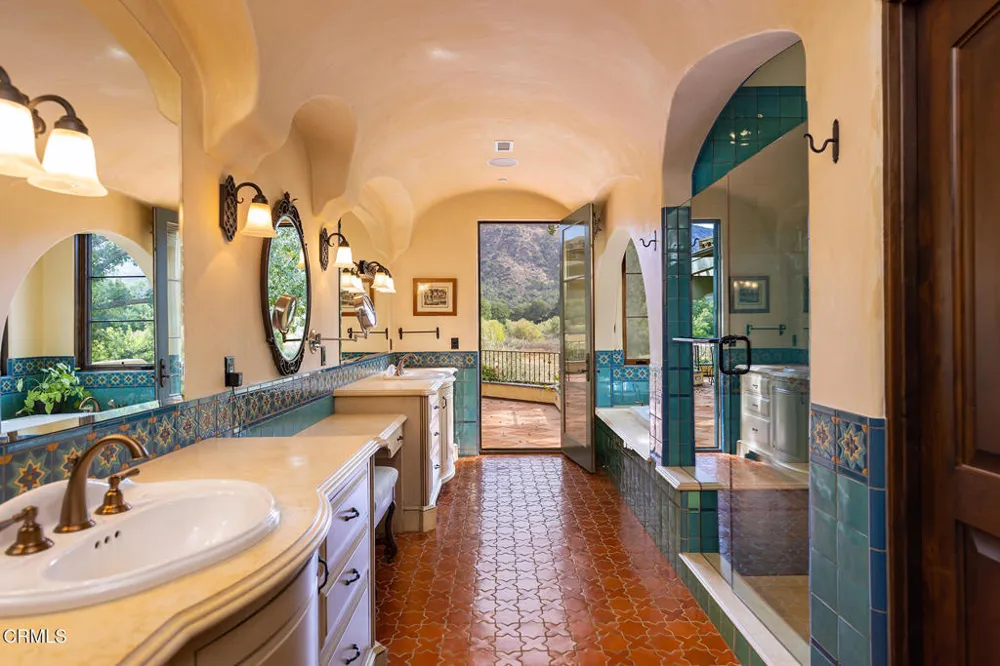 561 Saddle Lane Ojai, CA 93023