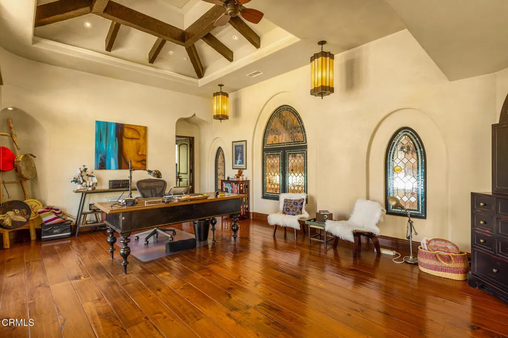 561 Saddle Lane Ojai, CA 93023