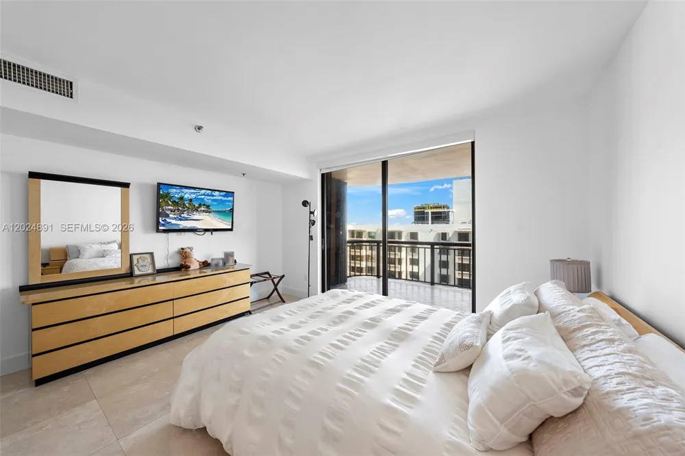 10175 Collins Ave #1505 Bal Harbour, FL 33154