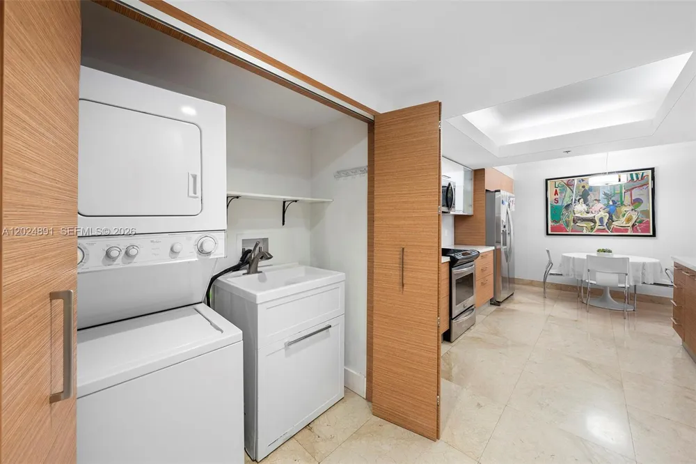 10175 Collins Ave #1505 Bal Harbour, FL 33154