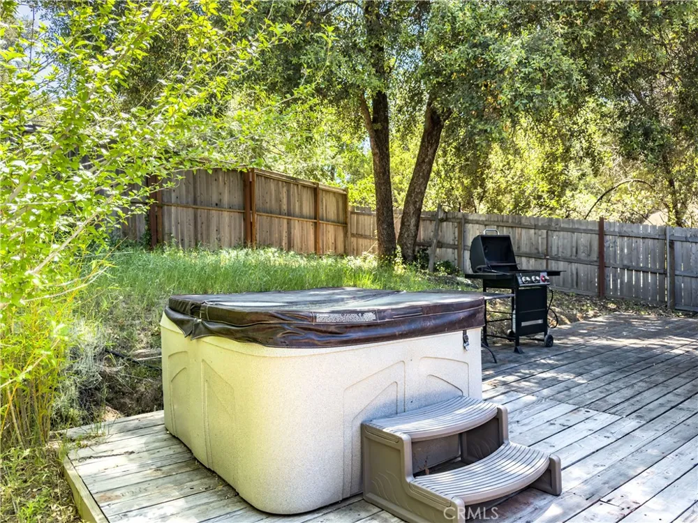 51571 Coyote Ridge Oakhurst, CA 93644