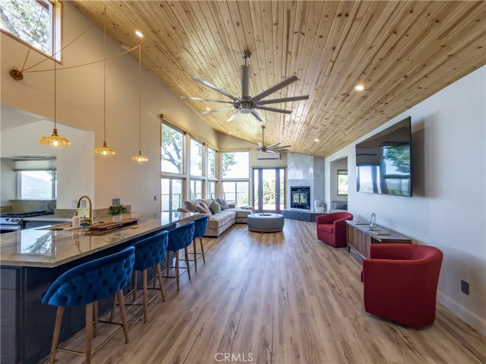 51571 Coyote Ridge Oakhurst, CA 93644