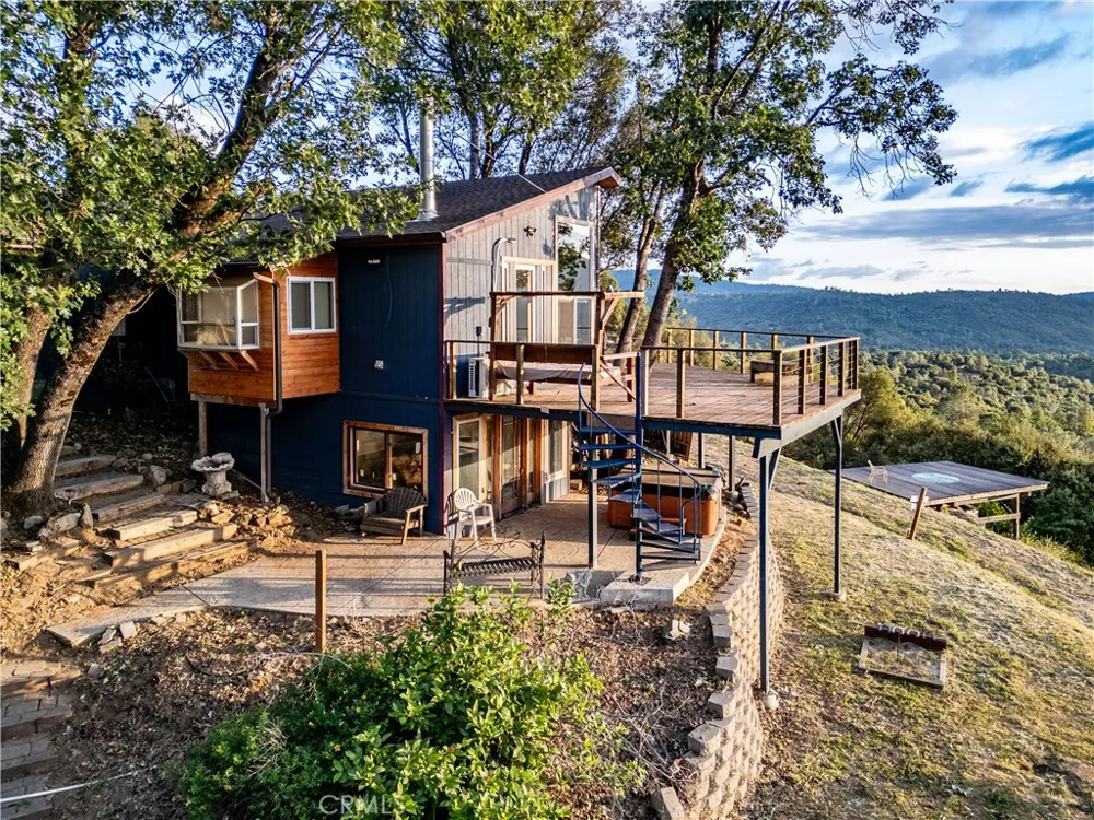 51571 Coyote Ridge Oakhurst, CA 93644