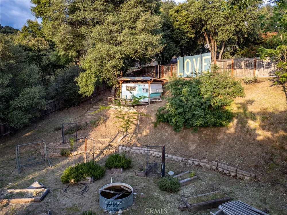 51571 Coyote Ridge Oakhurst, CA 93644