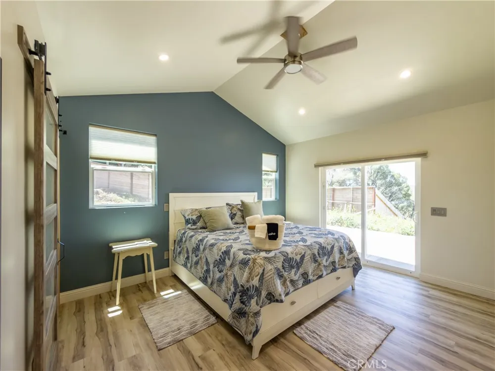 51571 Coyote Ridge Oakhurst, CA 93644