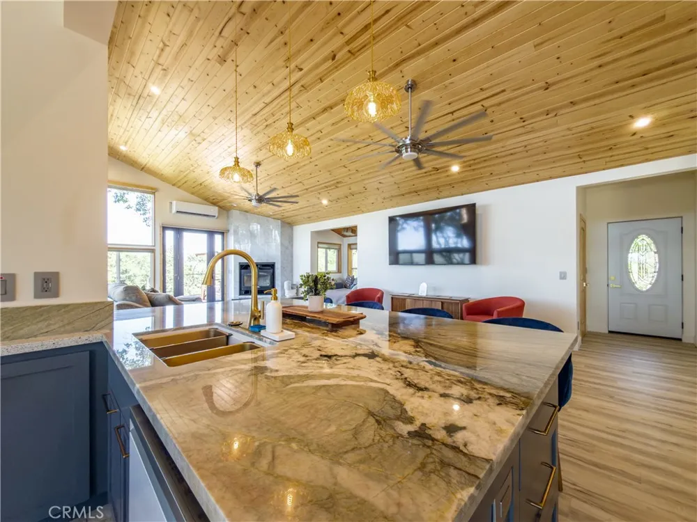 51571 Coyote Ridge Oakhurst, CA 93644