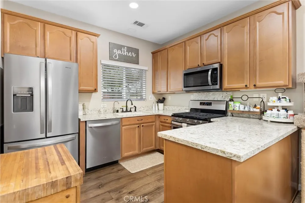 1779 Hannon Cherry Valley, CA 92223