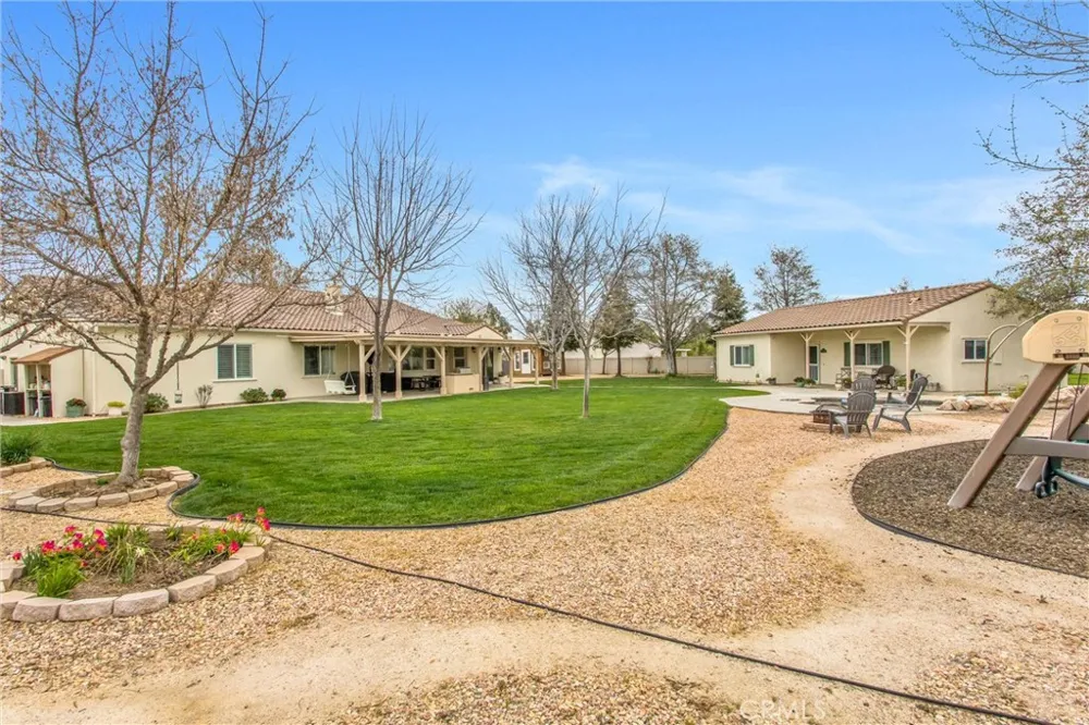 1779 Hannon Cherry Valley, CA 92223