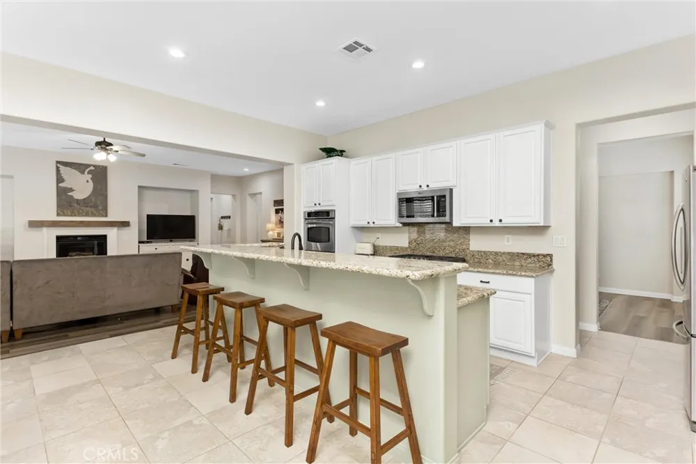 1779 Hannon Cherry Valley, CA 92223