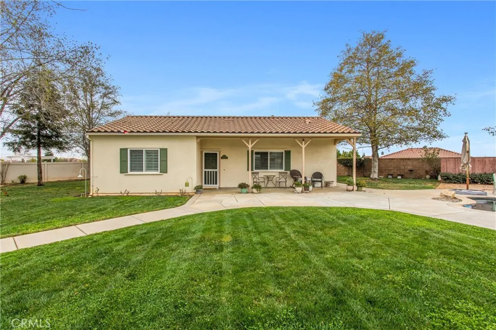 1779 Hannon Cherry Valley, CA 92223