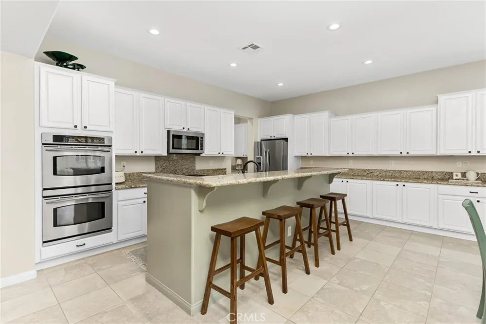 1779 Hannon Cherry Valley, CA 92223