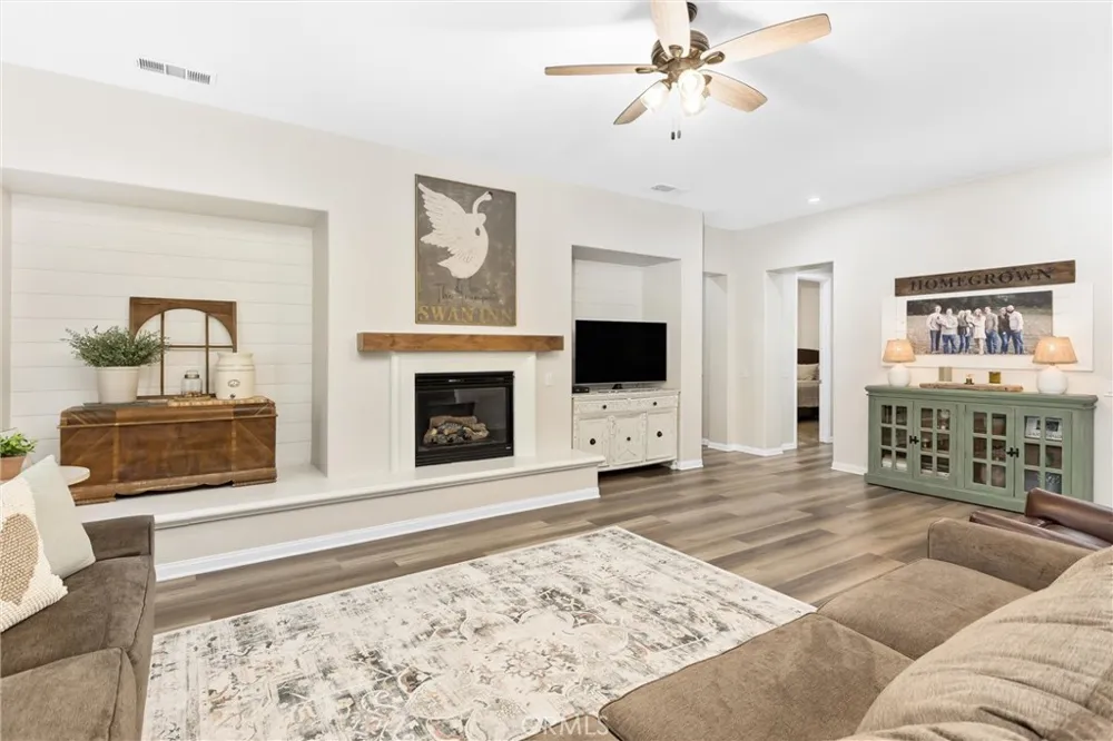 1779 Hannon Cherry Valley, CA 92223