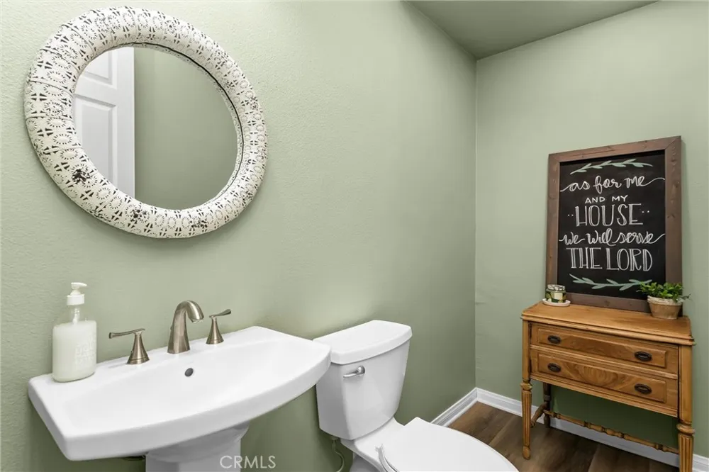 1779 Hannon Cherry Valley, CA 92223