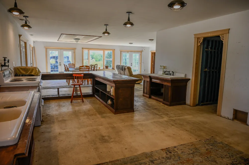 8492 Gibson Avenue Lake, MI 48632