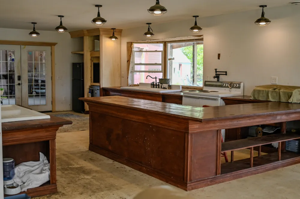 8492 Gibson Avenue Lake, MI 48632