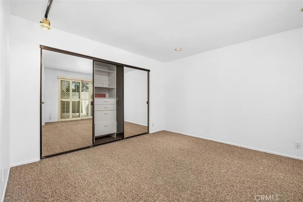40 Hollyhock Aliso Viejo, CA 92656