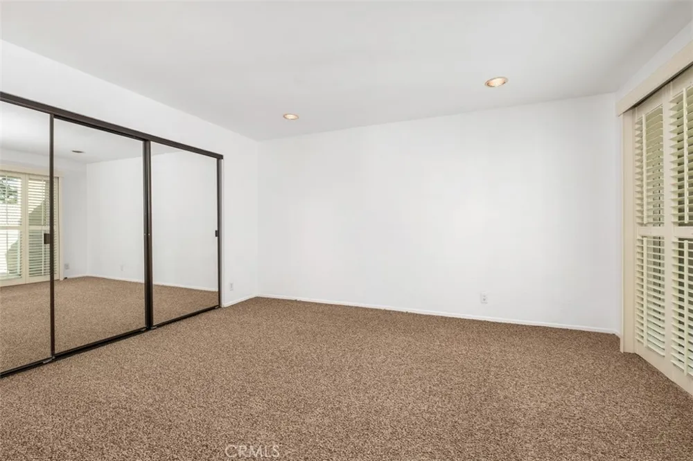 40 Hollyhock Aliso Viejo, CA 92656