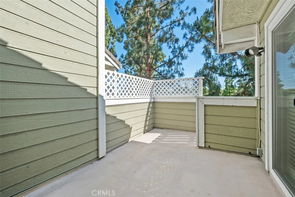 40 Hollyhock Aliso Viejo, CA 92656