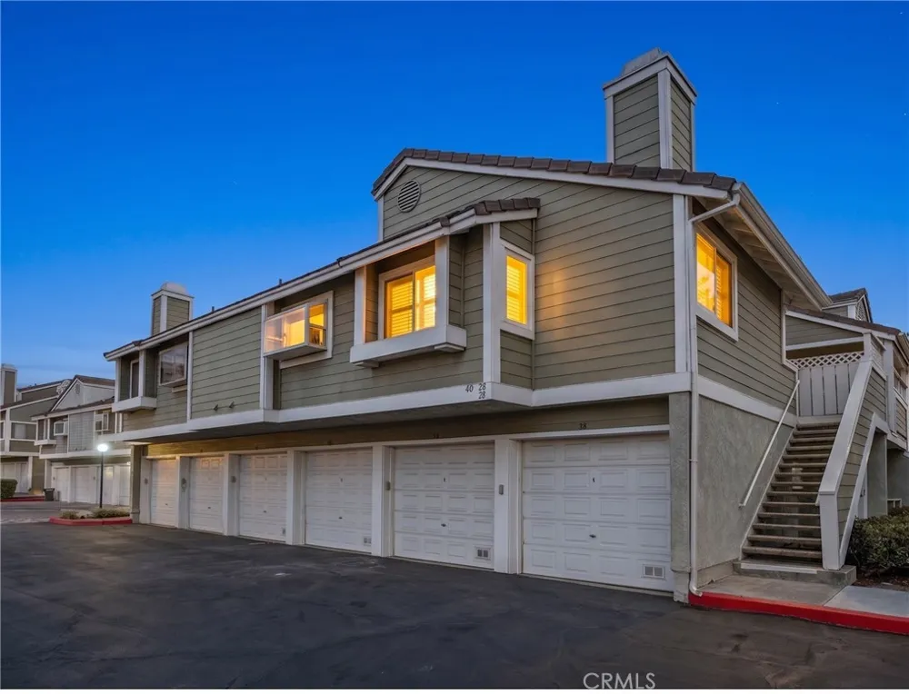 40 Hollyhock Aliso Viejo, CA 92656