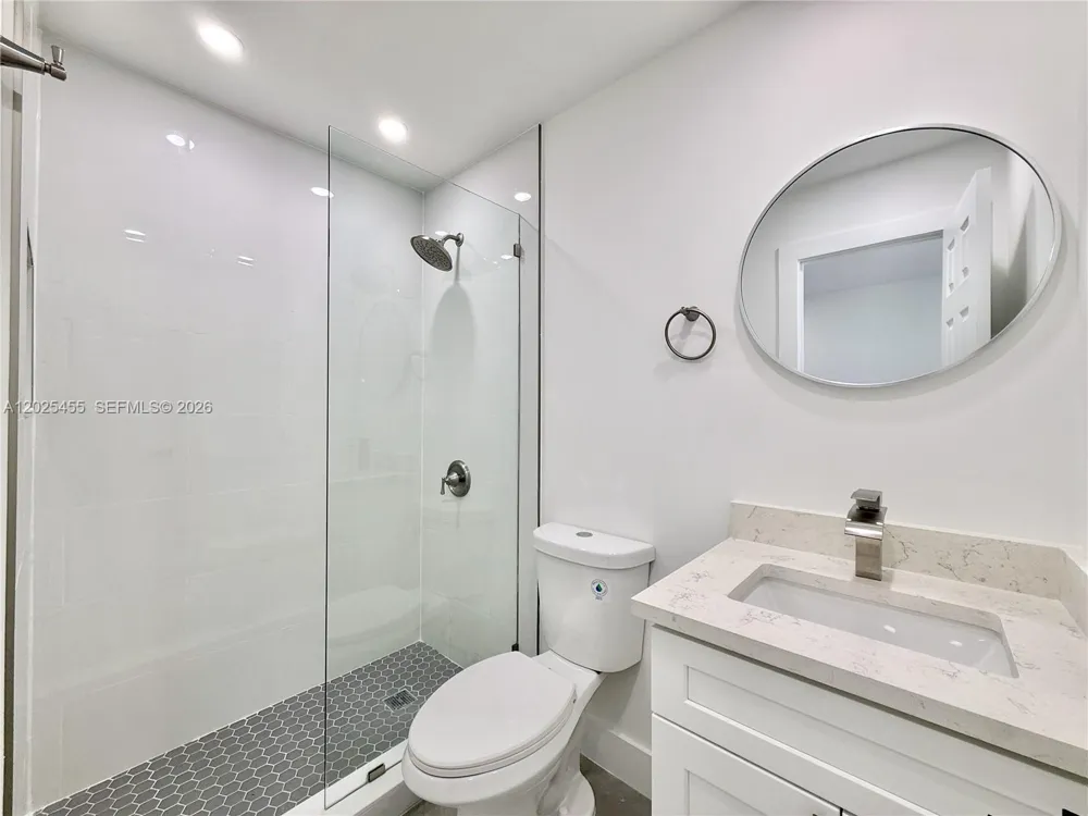 10209 SW 20th Ter Miami, FL 33165