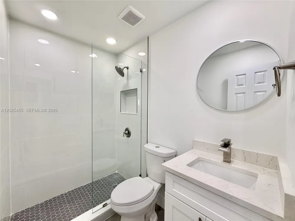 10209 SW 20th Ter Miami, FL 33165