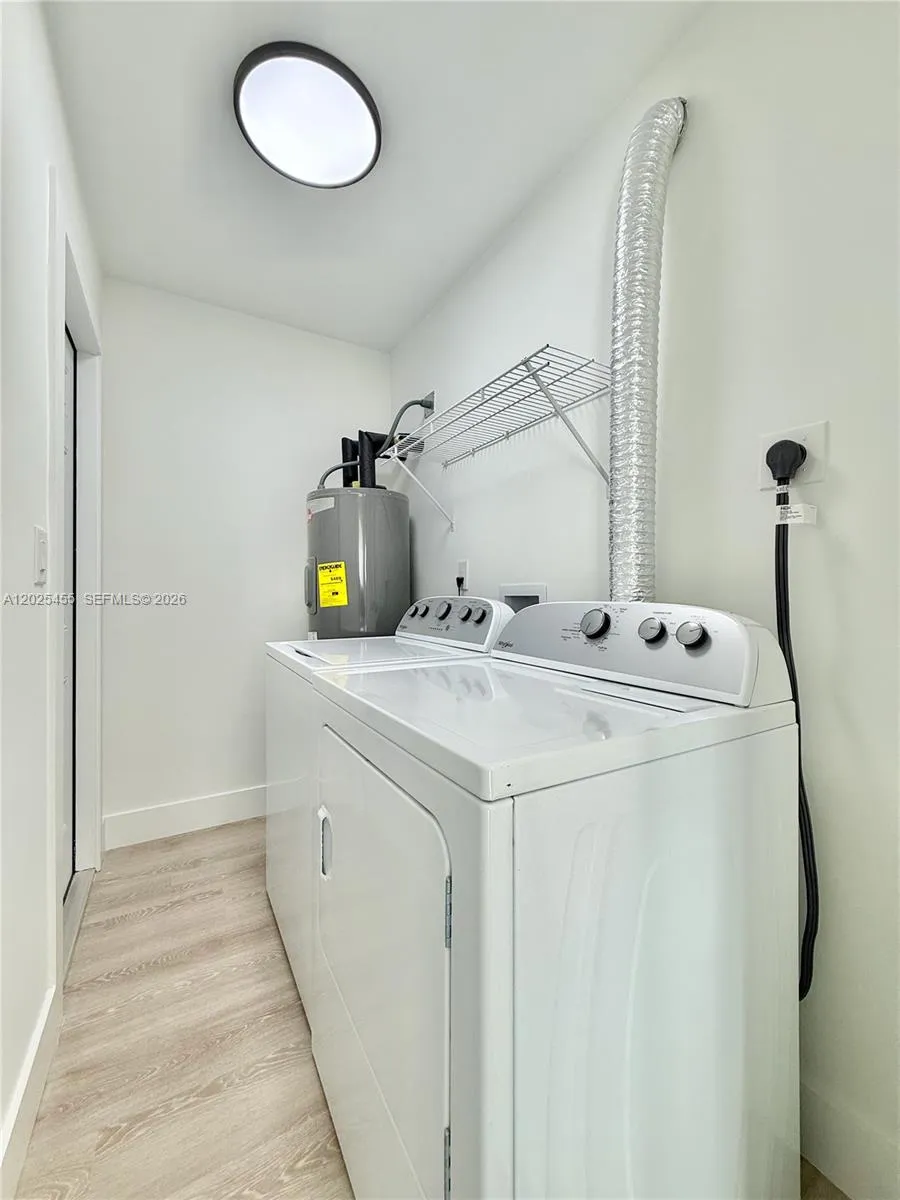 10209 SW 20th Ter Miami, FL 33165