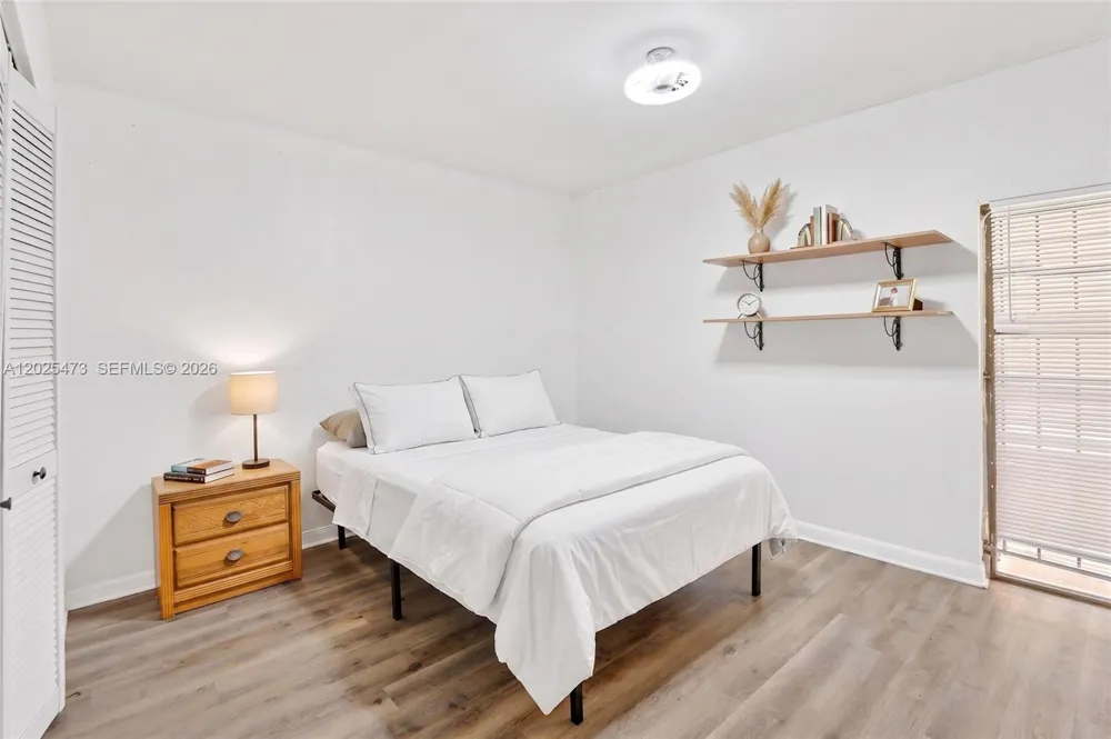 6705 Kingsmoor Way Miami Lakes, FL 33014