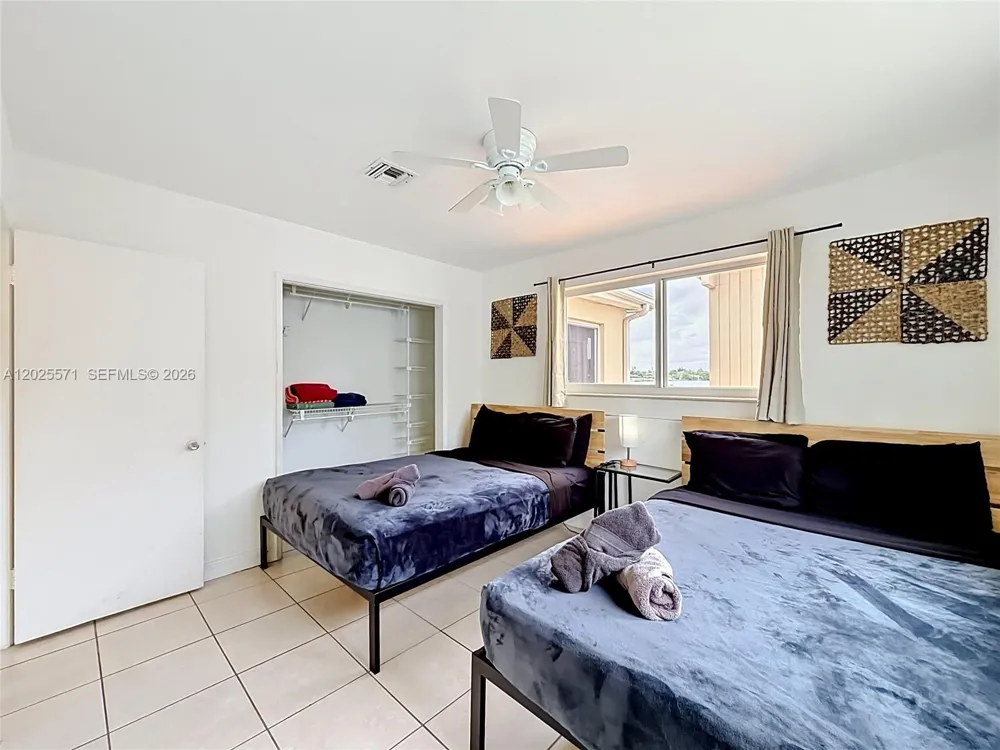 2501 NE 209th Ter Miami, FL 33180