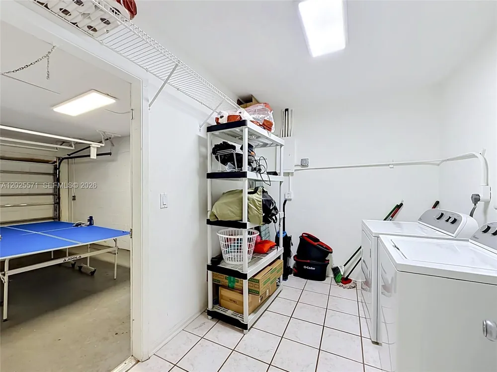 2501 NE 209th Ter Miami, FL 33180