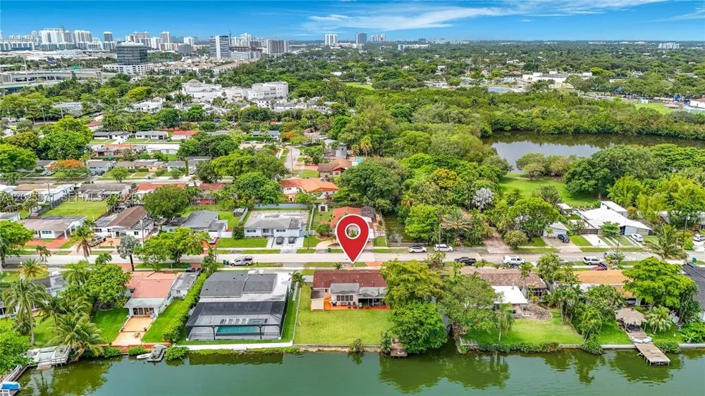 2501 NE 209th Ter Miami, FL 33180
