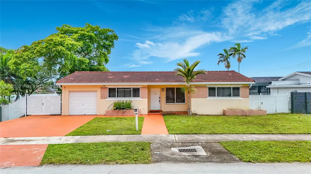 2501 NE 209th Ter Miami, FL 33180