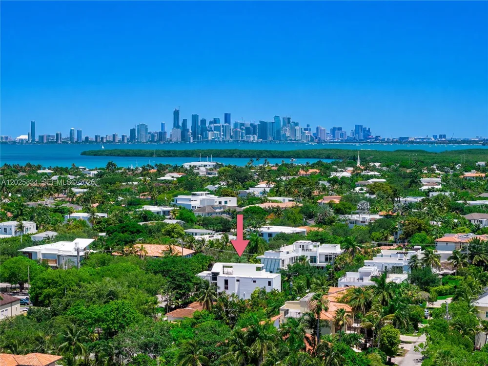571 Glenridge Rd Key Biscayne, FL 33149