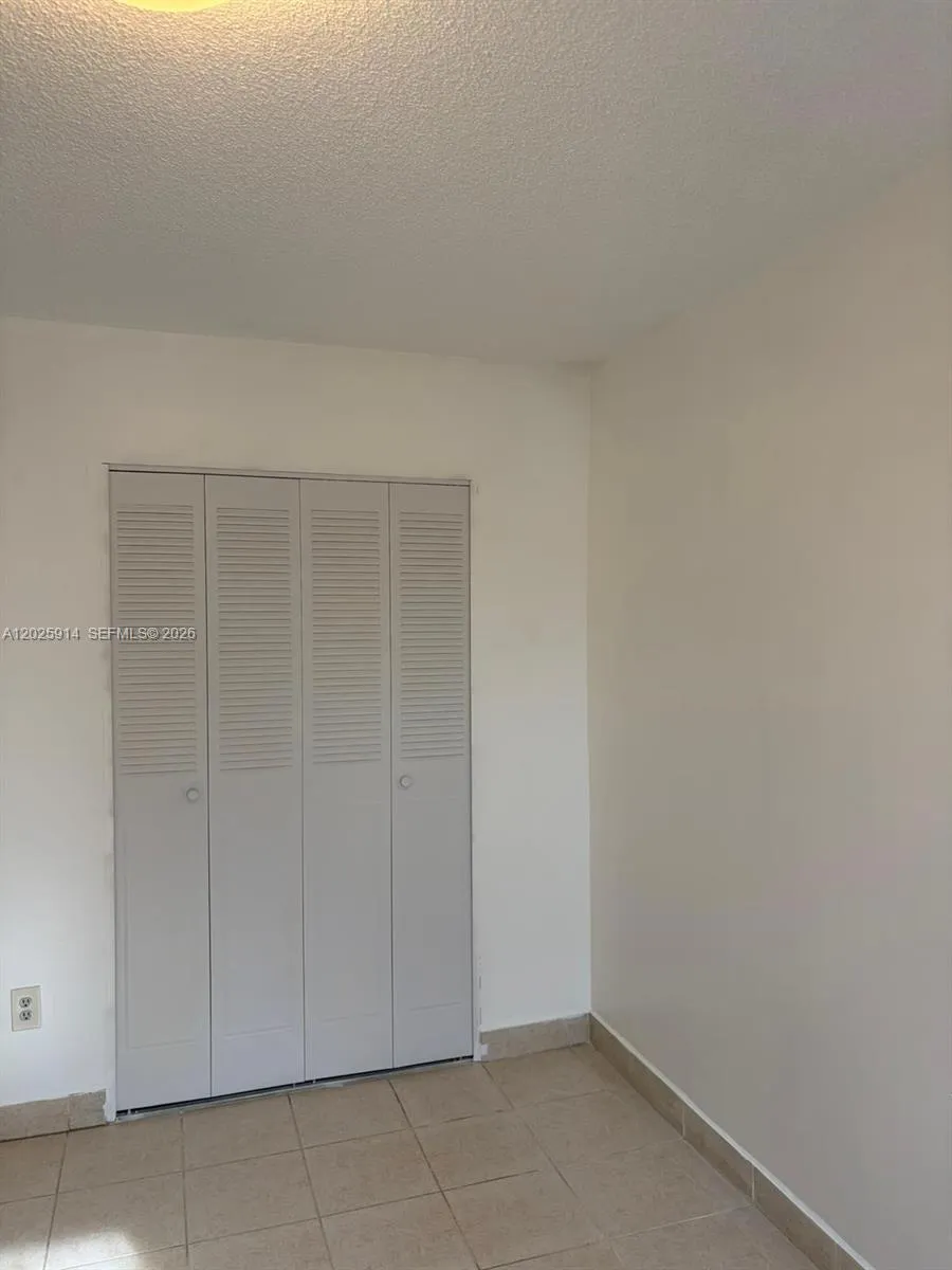 6820 W Flagler St #212 Miami, FL 33144