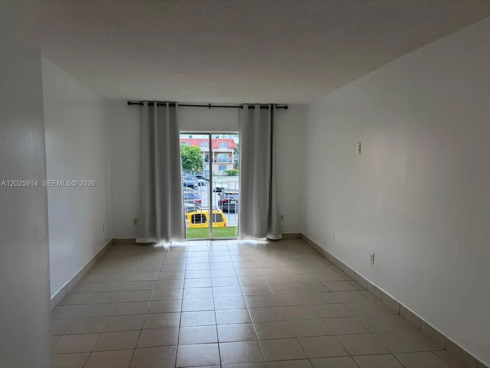 6820 W Flagler St #212 Miami, FL 33144