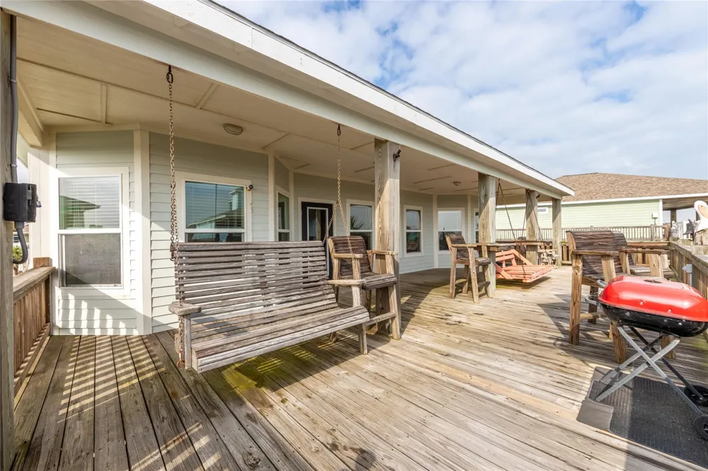 4304 Bolivar Circle Port Bolivar, TX 77650